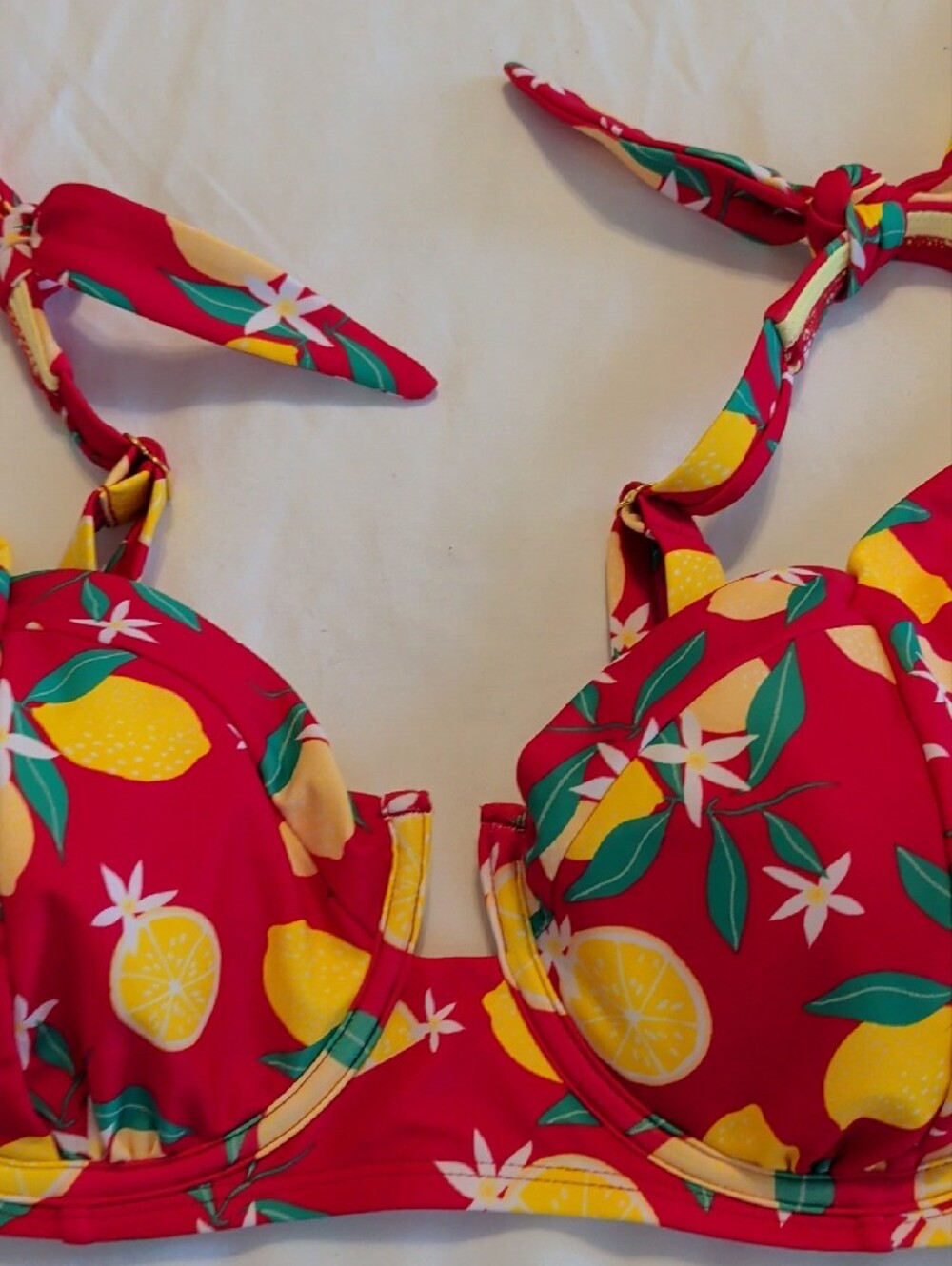 wild fable Yellow and Red Lemon Print Bikini Swim Top - Large 12-14 - Picture 5 of 8